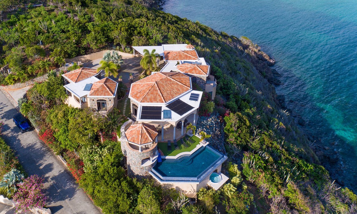 Ditleff Point Villa | Actual waterfront villa - Four equal King Master Suites