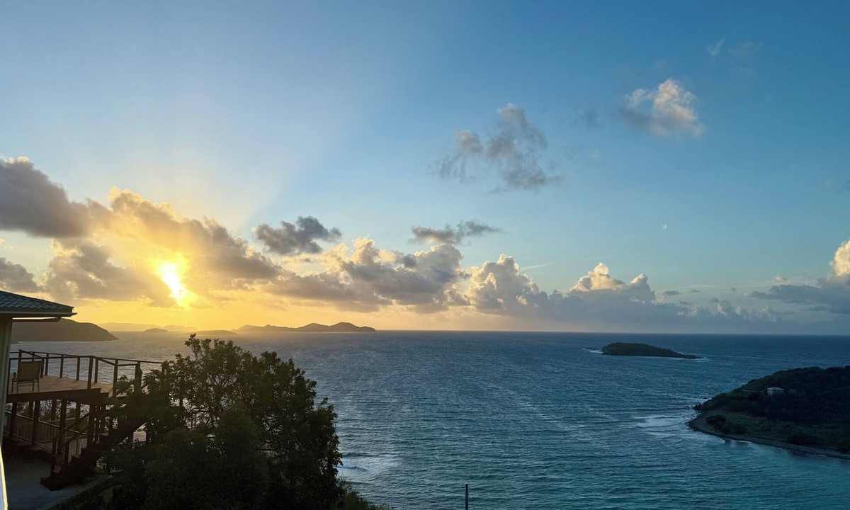 Estate Saint Quaco and Zimmerman Villa | August dates available! 5 min from Salt Pond! Beautiful 5 star Villa!