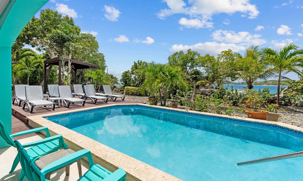 Nazareth Villa | Casa Bougainvillea - Secluded Oceanfront Retreat with Pool and Stunning Views!