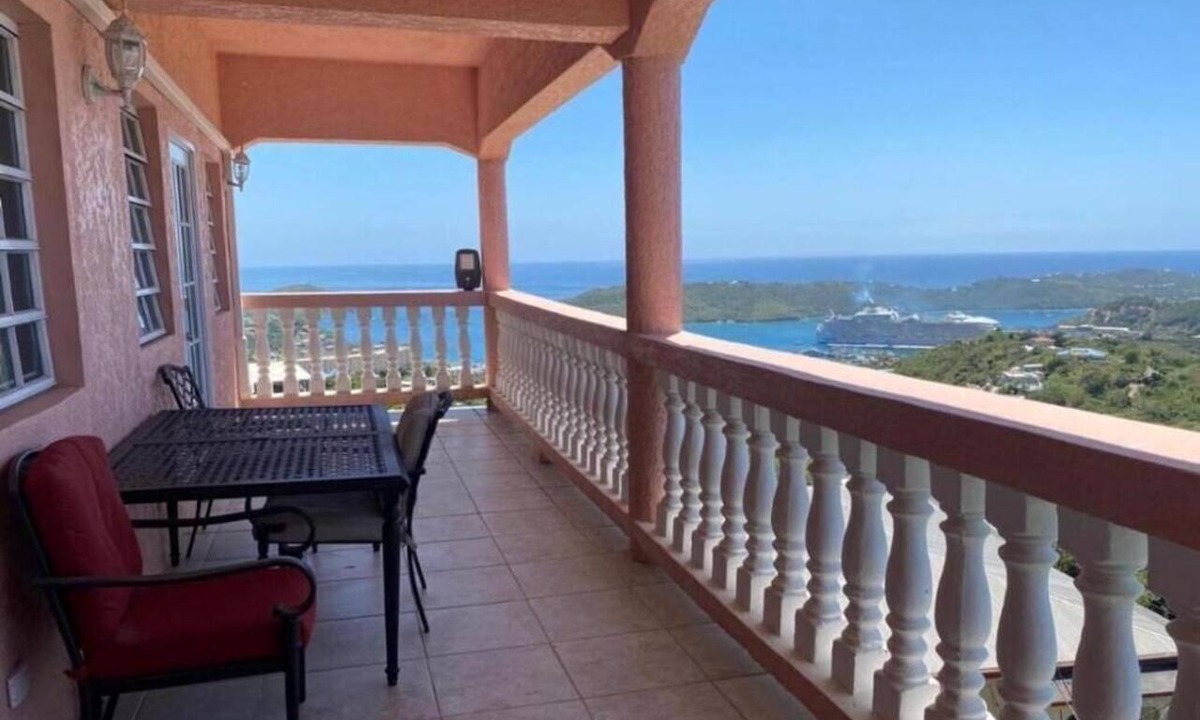 Altona Apartment | Cozy 1-bedroom apartment in serene Charlotte Amalie West with AC