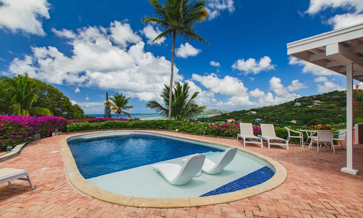 Sion Farm House | Flamingo Palms
