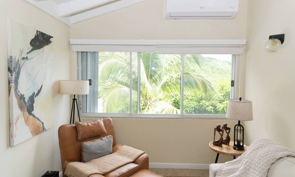 Anna's Retreat House | Island Oasis, Near Magens Bay Beach with Back-Up Power System