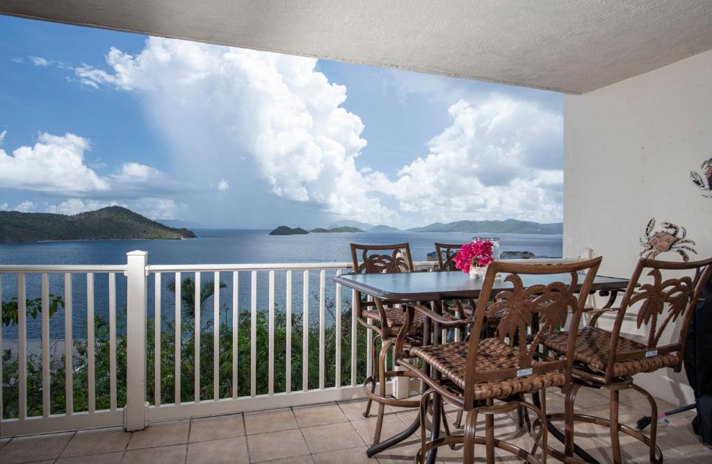Frydendal House | Official Resort 3BR Villa with Ocean Views!