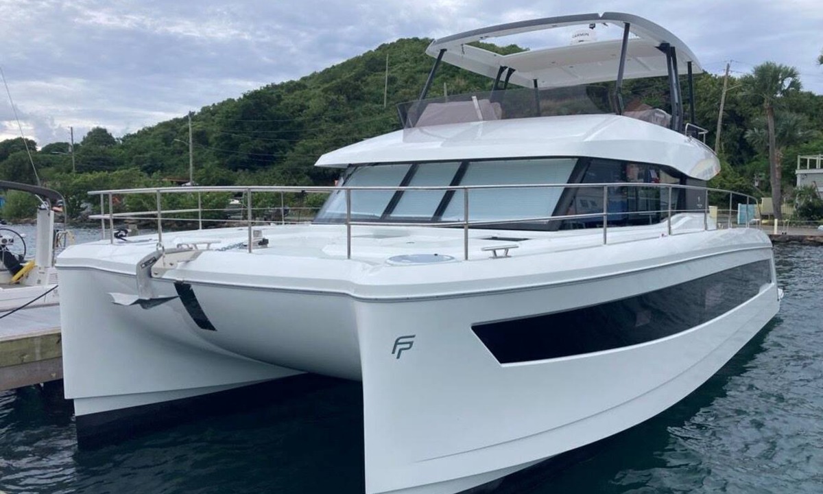 Frenchtown Boat Rental | Sun-Kissed Sailing: A Caribbean Beach Experience from Islas Vírgenes de Estados Unidos, Santo Tomás
