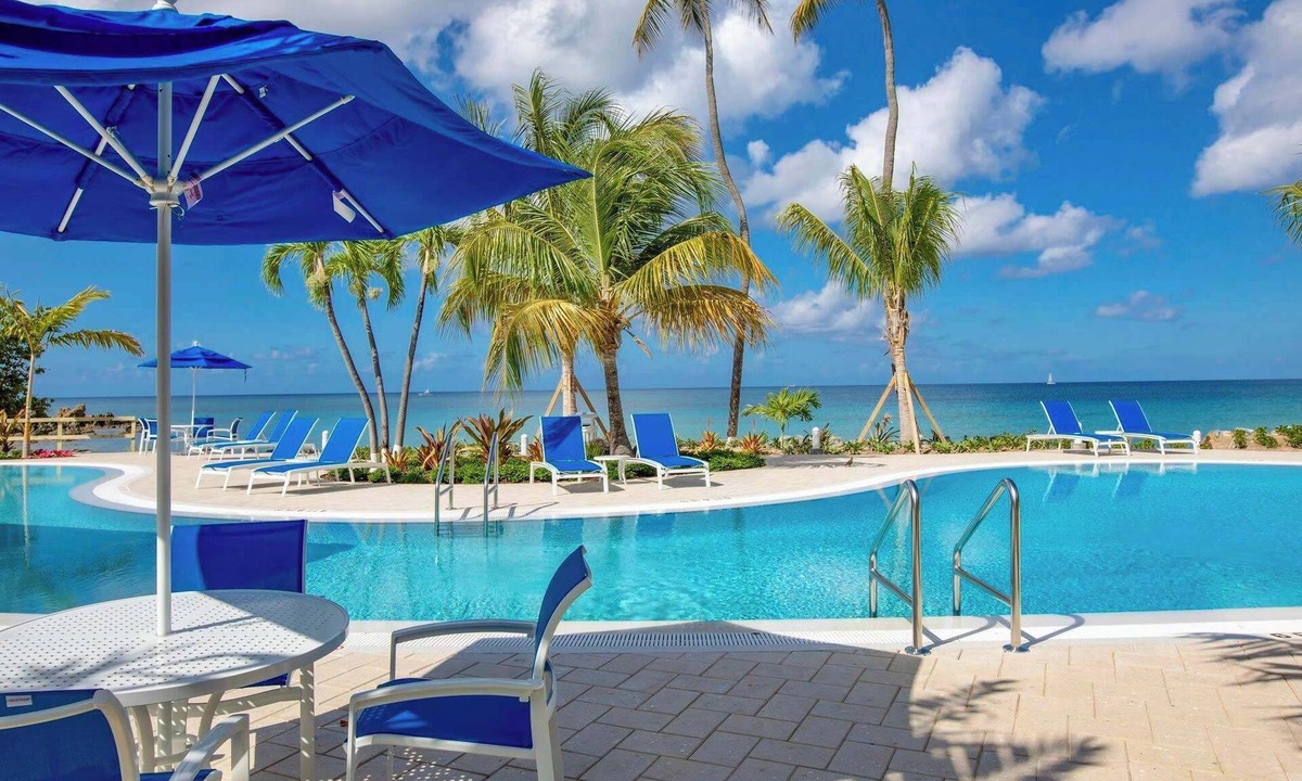 Estate Frenchman Bay Condo | Wyndham Limetree Beach Resort | Four Studio Suites