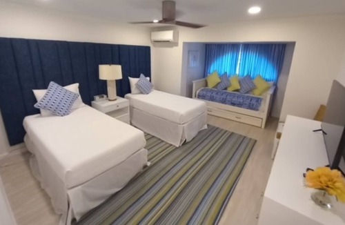 Nazareth Villa | 3 bedroom, 3 bath, Executive retreat Cowpet Bay East