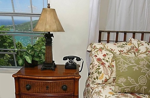 Upper Carolina Villa | August discounts! HUGE PANORAMA over Coral Bay and BVIs! Peaceful. SUNNY pool