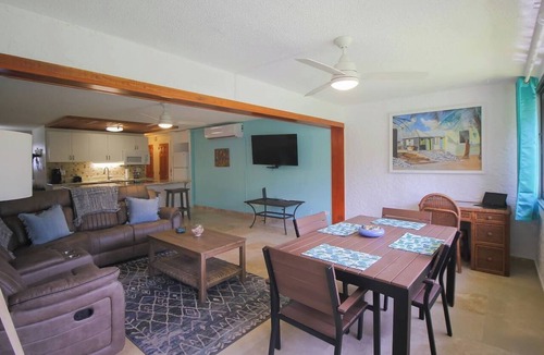 Orange Grove Condo | Beach-Access Condo | Pool, King & Two Queens