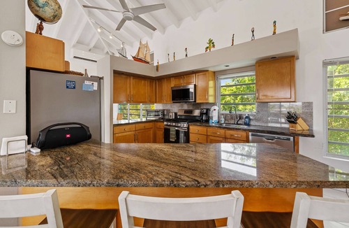 Nazareth Villa | Casa Bougainvillea - Secluded Oceanfront Retreat with Pool and Stunning Views!