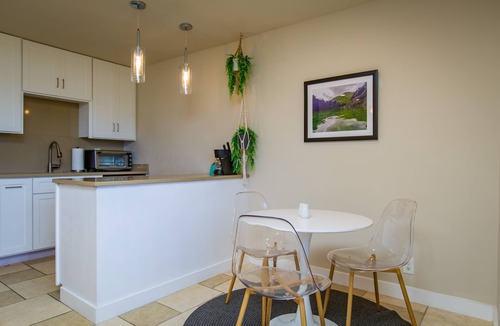 Estate Recovery Hill Condo | Costal Modern Condo