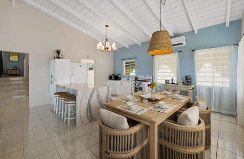 Estate Bonne Esperance House | Disconnect & Reset Here | Pool + Generator