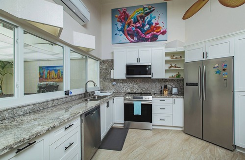 Teagues Bay Condo | East End Villa Located on Golf Course - Hilltop Pool - Pickleball - Tennis