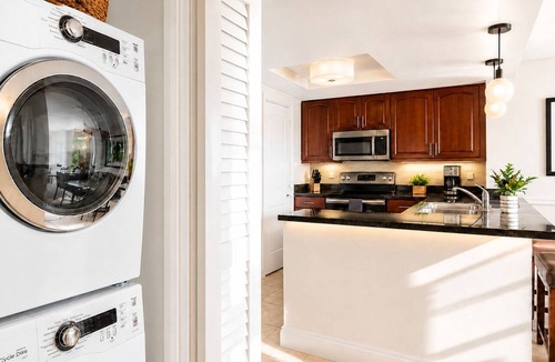 Estate Bakkero Resort | 𝐅𝐢𝐧𝐝𝐢𝐧𝐠 𝐌𝐞𝐢𝐥𝐢 Beachfront Frenchman's Cove Resort+ Amenities Included