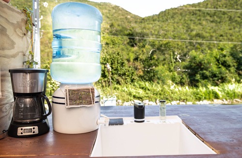 Estate Mandal RV Rental | Flamingo Grove Glamping Site with AC