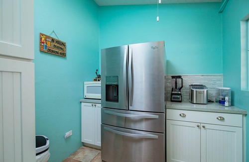 Sion Farm House | Flamingo Palms