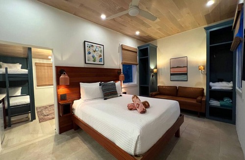 Cabes Point House | Garden Suite at Sapphire Beach Retreat