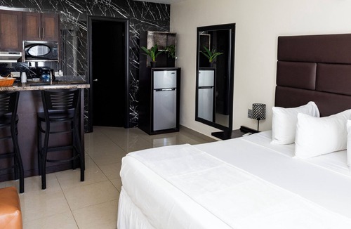 Altona Hotel | Lovely Studio for Corporates
