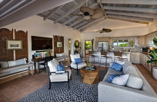 Estate Enighed Villa | Mandavilla (Upper)