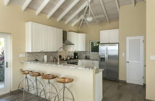 Estate Chocolate Hole and Great Cruz Bay Villa | Maria Bluff Cottage | Ocean Views & Pool | BookVI