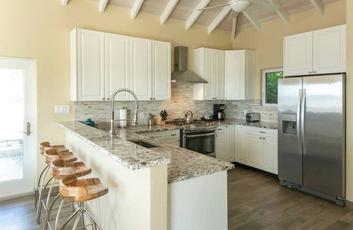 Estate Chocolate Hole and Great Cruz Bay Villa | Maria Bluff Cottage | Ocean Views & Pool | BookVI