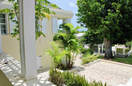 Estate East Street Condo | Moko Jumbie House - Indigo Suite