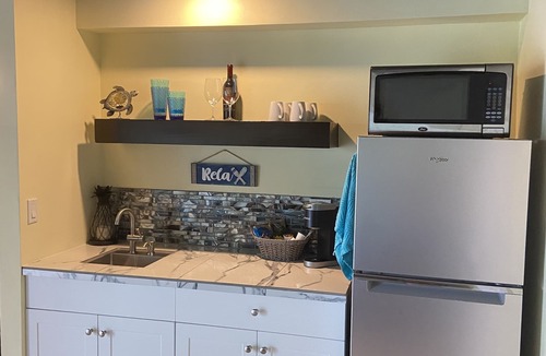 Frydendal Condo | New listing! Easy walk to 3 separate Beaches, Pool, and multiple Restaurants!