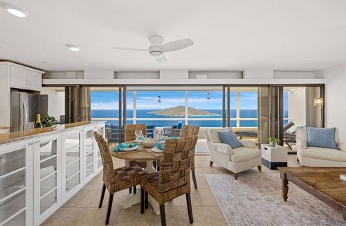 Estate Lovenlund Condo | Ocean View Condo, Pool & Generator Near Magens Bay
