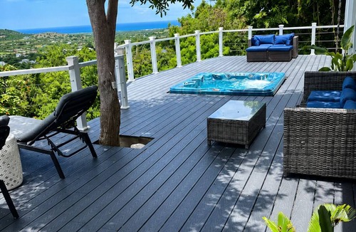 Estate Beeston Hill Villa | Ocean Views Private Hilltop Stay 5 Minutes Downtown