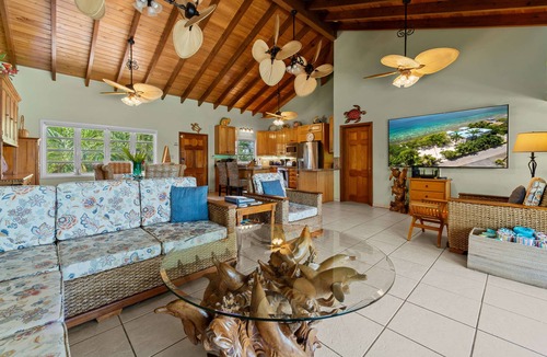 Nazareth Villa | Oceanfront Estate w/Infinity Pool & Private Beach, Ideal for Groups & Weddings!