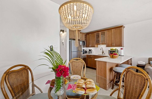 Red Hook Condo | Oceanfront Sapphire – Water Views, Sleeps 6, Beach