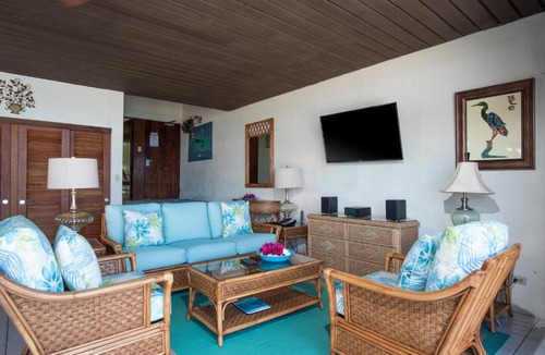 Frydendal House | Official Resort Deluxe Villa with Ocean Views!