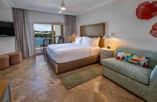 Nazareth Hotel | Private Ritz Carleton Residence - 2 Bed 2.5 Bath - 5 Star Family Friendly Luxury