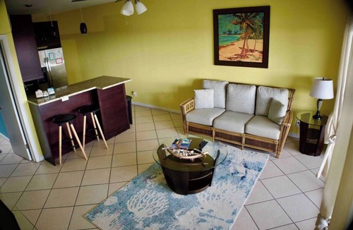 Red Hook Condo | Relaxing 1Bed 1Bath Villa In Downtown Red Hook!