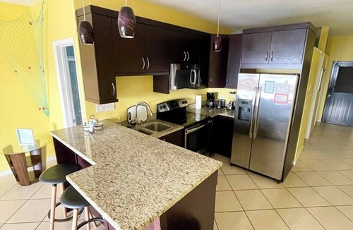 Red Hook Condo | Relaxing 1Bed 1Bath Villa In Downtown Red Hook!