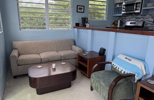 Estate Western Water Island House | Remodeled house located on Water Island that can accommodate up to 6 guests