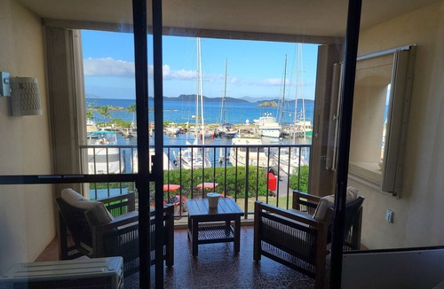 Red Hook Condo | Sapphire Dreaming, Best Location! King Bed and Queen sleeper + added touches.