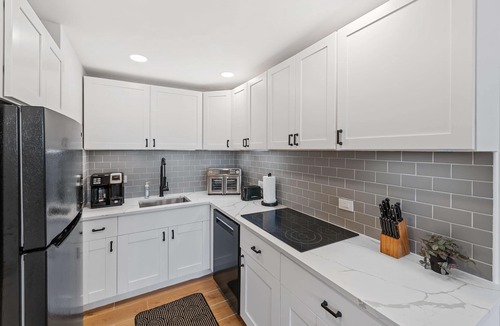 Red Hook Condo | Sapphire Village | 2 Pools Dining | Walk to Beach