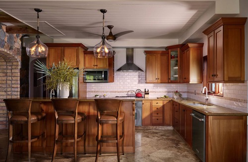 Skytop Villa | Sol Inclination~ 4b/4.5b HUGE views, updated in and out, backup power!