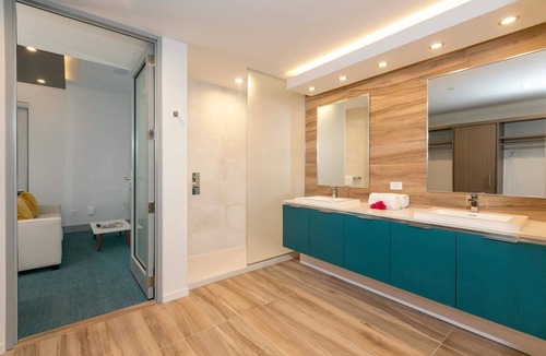 Estate Enighed Hotel | Suite 6, 10% Off Fall Stays