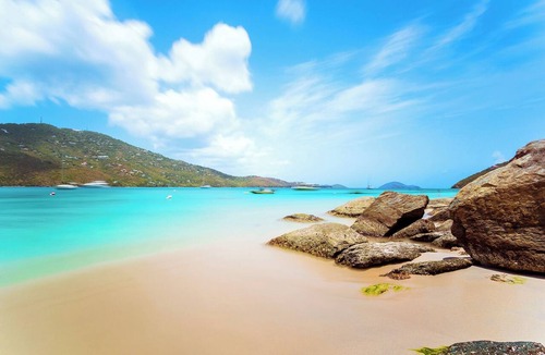 Frenchtown Boat Rental | Sun-Kissed Sailing: A Caribbean Beach Experience from Islas Vírgenes de Estados Unidos, Santo Tomás