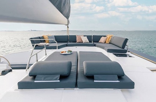 Frenchtown Boat Rental | Sun-Kissed Sailing: A Caribbean Beach Experience from Islas Vírgenes de Estados Unidos, Santo Tomás
