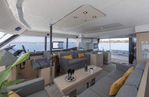 Frenchtown Boat Rental | Sun-Kissed Sailing: A Caribbean Beach Experience from Islas Vírgenes de Estados Unidos, Santo Tomás