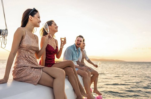 Frenchtown Boat Rental | Sun-Kissed Sailing: A Caribbean Beach Experience from Islas Vírgenes de Estados Unidos, Santo Tomás