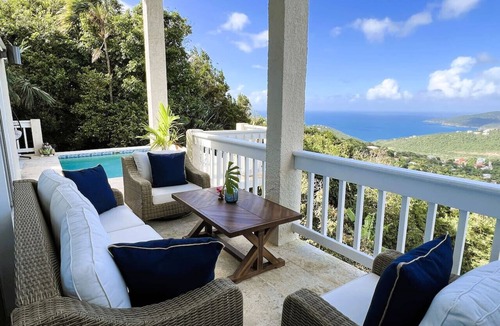 Estate Wintberg House | Villa La Brisa Luxe Hideaway