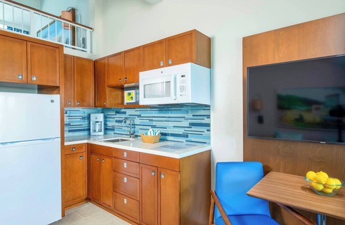 Estate Frenchman Bay Condo | Wyndham Limetree Beach Resort | Four Studio Suites