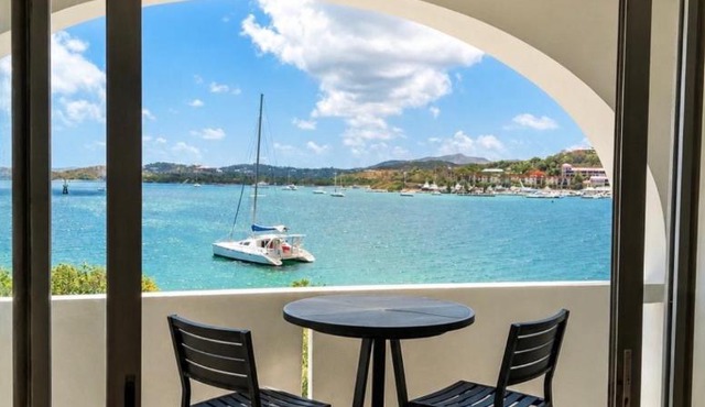 Hotel on the Cay