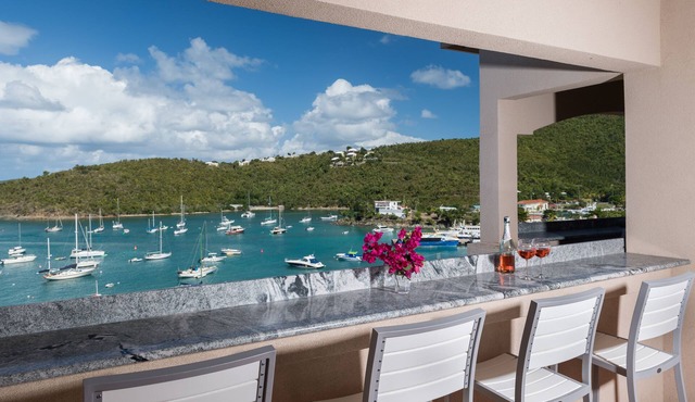 Island Therapy -New Listing! -Luxury modern 2 bedroom/2 ba condo at Grande Bay