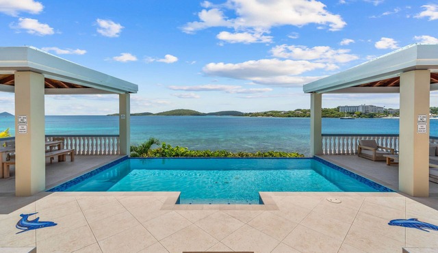 Oceanfront Estate w/Infinity Pool & Private Beach, Ideal for Groups & Weddings!