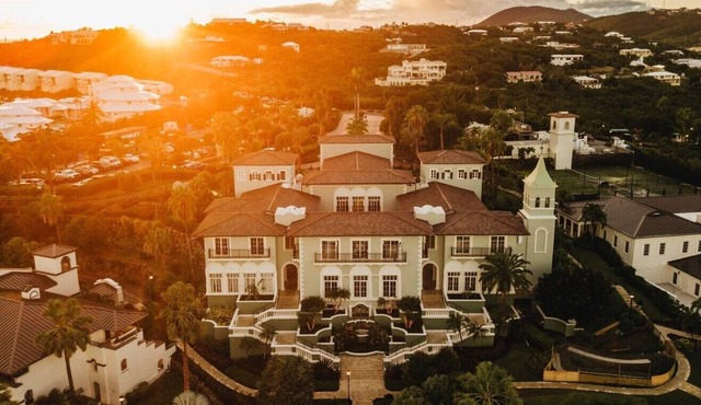 Private Ritz Carleton Residence - 2 Bed 2.5 Bath - 5 Star Family Friendly Luxury