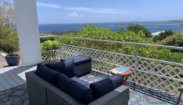 PROMO Beach Walk Beautiful 1 bedroom walking distance to Secret Harbor beach